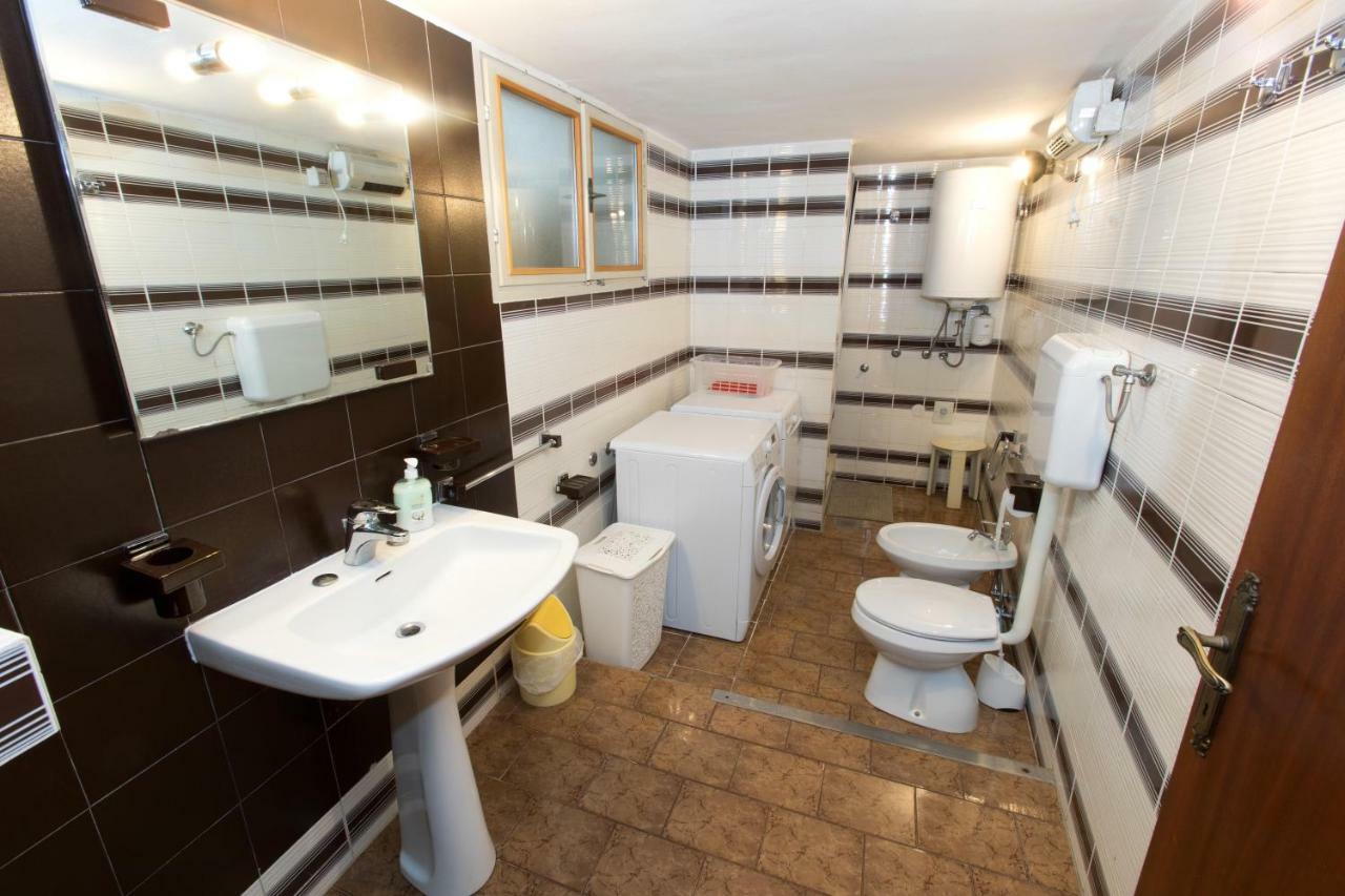 Hotel Sobe Pri Anici Koper Zewnętrze zdjęcie